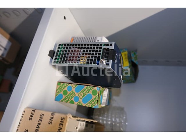 Set diverse elektrische apparatuur - afbeelding 12 van  19