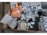 Set diverse elektrische apparatuur - afbeelding 2 van  8