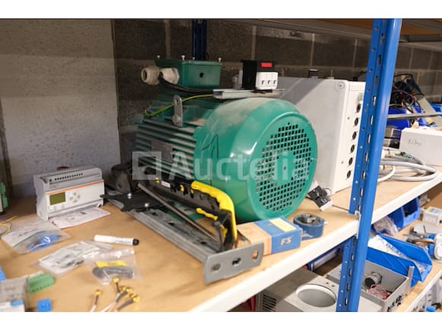 Set diverse elektronische apparatuur en onderdelen (grote aantallen) - afbeelding 6 van  37