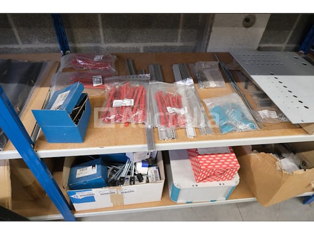 Set diverse elektronische apparatuur en onderdelen (grote aantallen) - afbeelding 7 van  37