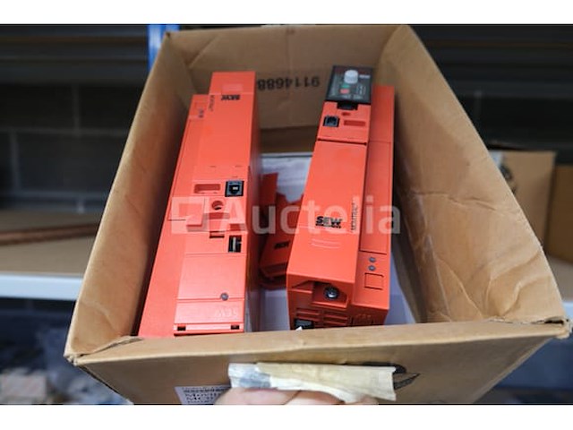 Set diverse elektronische apparatuur en onderdelen (grote aantallen) - afbeelding 10 van  37