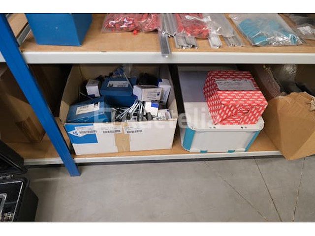 Set diverse elektronische apparatuur en onderdelen (grote aantallen) - afbeelding 18 van  37