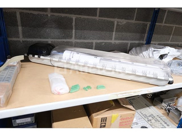 Set diverse elektronische apparatuur en onderdelen (grote aantallen) - afbeelding 19 van  37