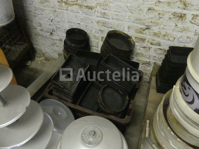 Set draaitafels, mallen en verpakkingen - afbeelding 10 van  11