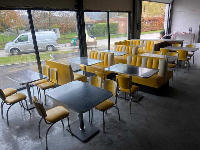 Set eetmeubilair retro - afbeelding 8 van  11