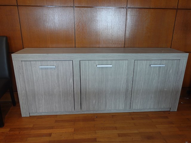 Set eettafel + dressoirkast - afbeelding 4 van  5