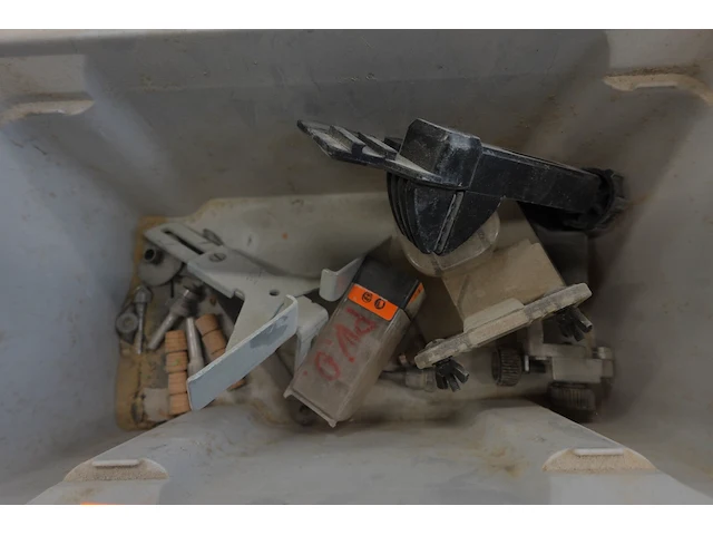 Set elektrisch gereedschap makita - afbeelding 7 van  7