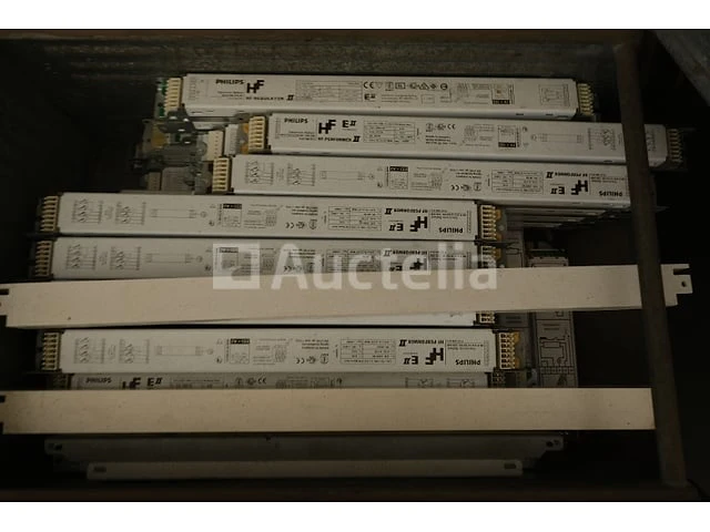 Set elektrisch materiaal - afbeelding 3 van  9