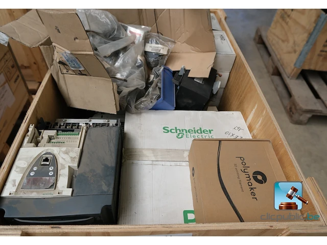 Set elektrische onderdelen - afbeelding 11 van  18