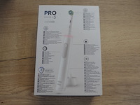 Set elektrische tandenborstels braun oral b pro series 3 duo edition white and black met extra opzetborstel (b435) - afbeelding 4 van  5