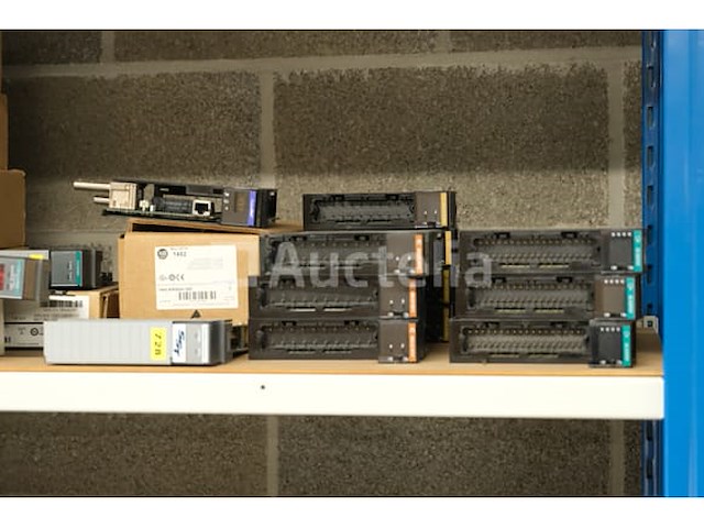 Set elektronische componenten voor plc's - afbeelding 5 van  22