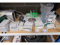 Set elektronische componenten voor plc's - afbeelding 1 van  22