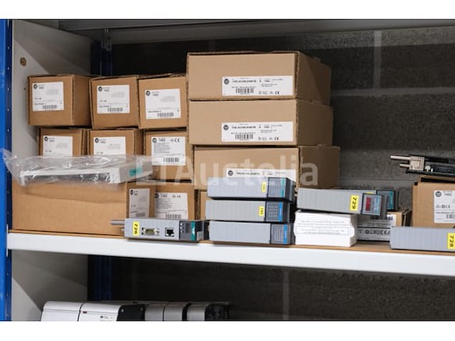 Set elektronische componenten voor plc's - afbeelding 16 van  22