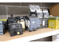 Set elektronische componenten voor plc's - afbeelding 19 van  22