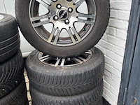 Set fiat velgen met winter banden vredestein