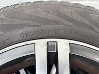 Set fiat velgen met winter banden vredestein - afbeelding 4 van  5
