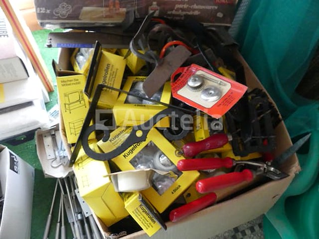 Set gereedschap, hardware en diverse gebruiksvoorwerpen - afbeelding 8 van  23