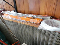 Set gereedschap, hardware en diverse gebruiksvoorwerpen - afbeelding 16 van  23