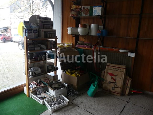 Set gereedschap, hardware en diverse gebruiksvoorwerpen - afbeelding 17 van  23