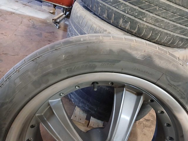Set goodyear eagle f1 - velgen - afbeelding 9 van  13