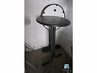 Set hoge tafels met tafelkleden - afbeelding 2 van  5