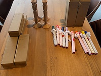 Set hout-look kaarshouders + kaarsen - afbeelding 4 van  5