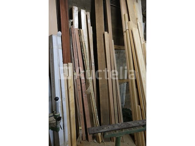 Set houten planken en spanten - afbeelding 1 van  10