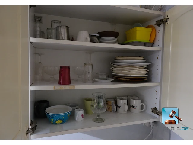 Set huishoudelijke apparaten - afbeelding 9 van  9