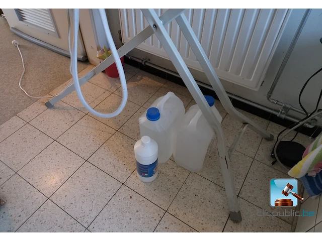 Set huishoudelijke apparaten - afbeelding 8 van  9
