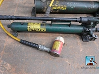 Set hydraulische cilinders - afbeelding 2 van  6