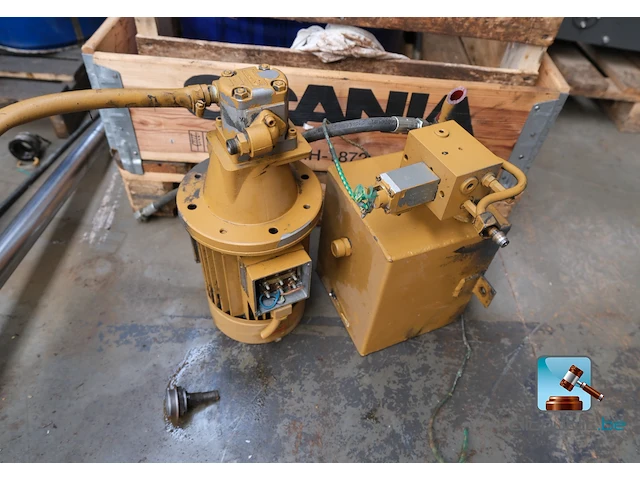 Set hydraulische pompen met vaten - afbeelding 4 van  5