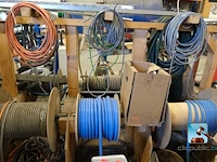 Set kabelhaspels met elektriciteitskabels - afbeelding 5 van  10