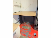 Set kantoorapparatuur met inhoud - afbeelding 7 van  10