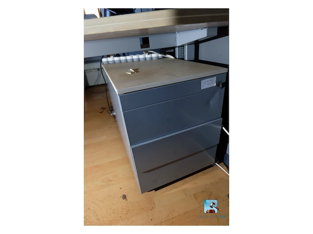 Set kantoorbenodigdheden inclusief computerapparatuur - afbeelding 7 van  17