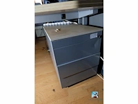 Set kantoorbenodigdheden inclusief computerapparatuur - afbeelding 7 van  17