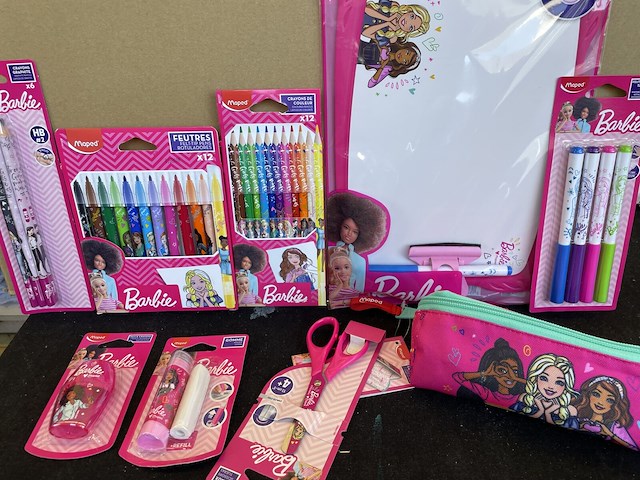 Set kantoor/schoolmateriaal barbie - afbeelding 1 van  1