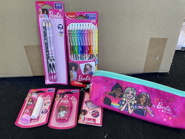 Set kantoor/schoolmateriaal barbie - afbeelding 1 van  1