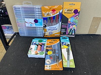 Set kantoor/schoolmateriaal - afbeelding 1 van  1