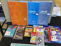 Set kantoor/schoolmateriaal - afbeelding 1 van  1