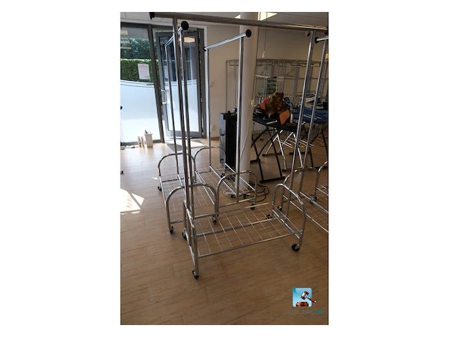Set kledingrekken - afbeelding 1 van  5