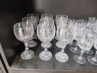 Set kristallen glazen en karaf, 2 decanteerkaraffen kristal - afbeelding 2 van  8