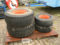 Set kubota velgen met gazonbanden