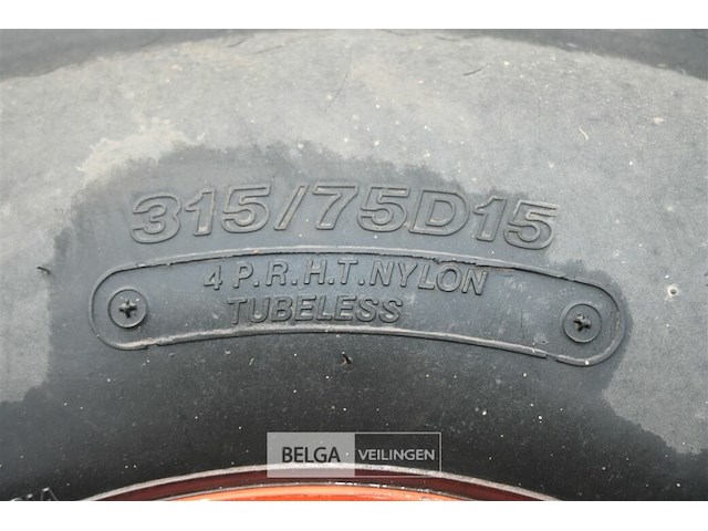 Set kubota velgen met gazonbanden - afbeelding 4 van  7