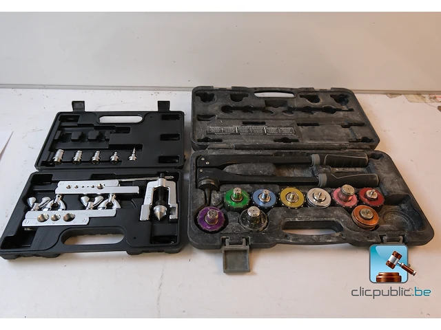 Set loodgietersgereedschap - afbeelding 1 van  6