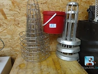 Set met displays voor worstjes