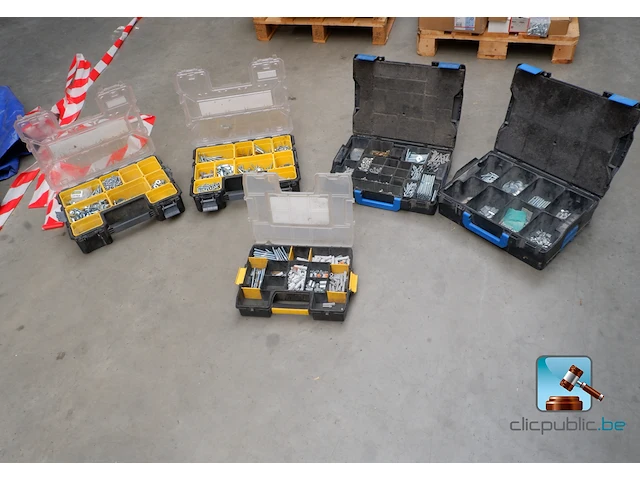 Set met diverse dozen - afbeelding 1 van  23