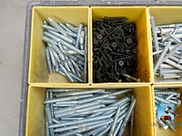 Set met diverse dozen - afbeelding 14 van  20
