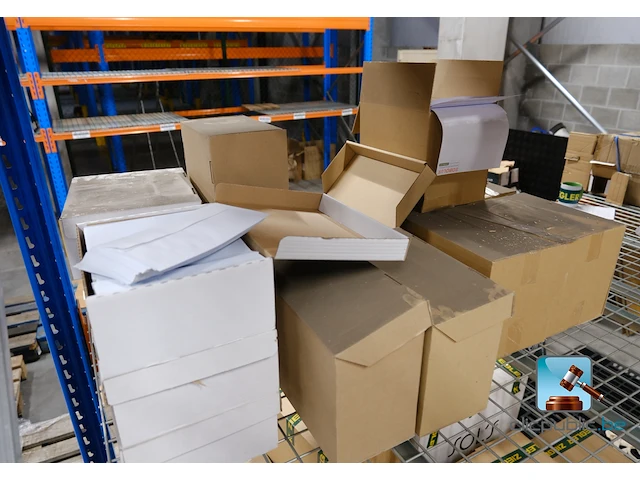 Set met enveloppen en goodies - afbeelding 3 van  9