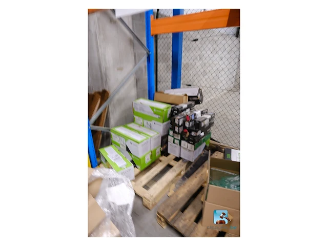 Set met enveloppen en goodies - afbeelding 9 van  9