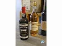 Set met flessen alcohol en aperitief - afbeelding 5 van  5
